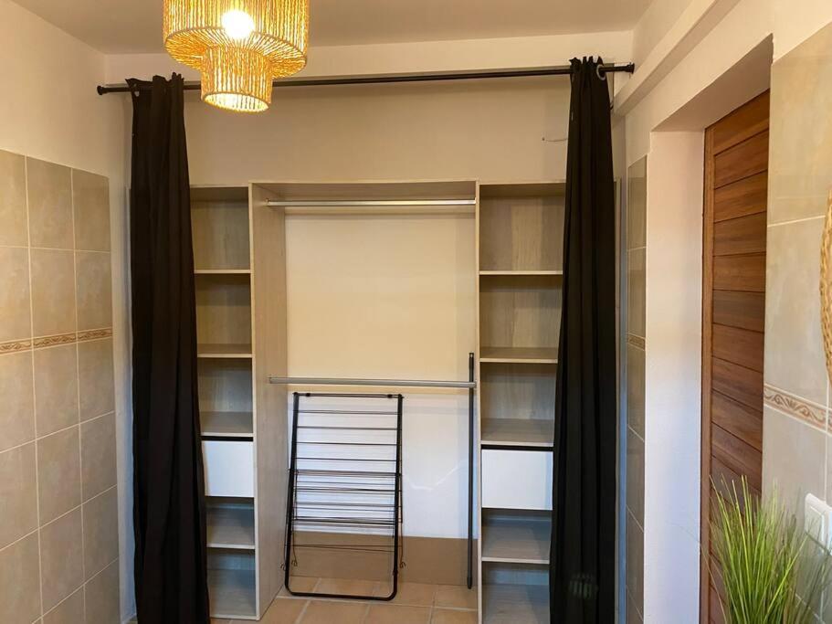 Appartement Cosy & Calme En Rez De Villa Saint-Francois  Exterior foto